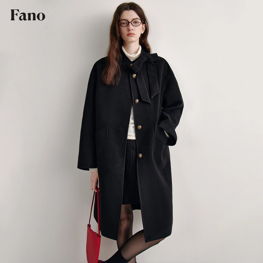 【清仓】范洛飒感穿搭“手工蝴蝶结 金属浮雕扣”呢外套FD24W381