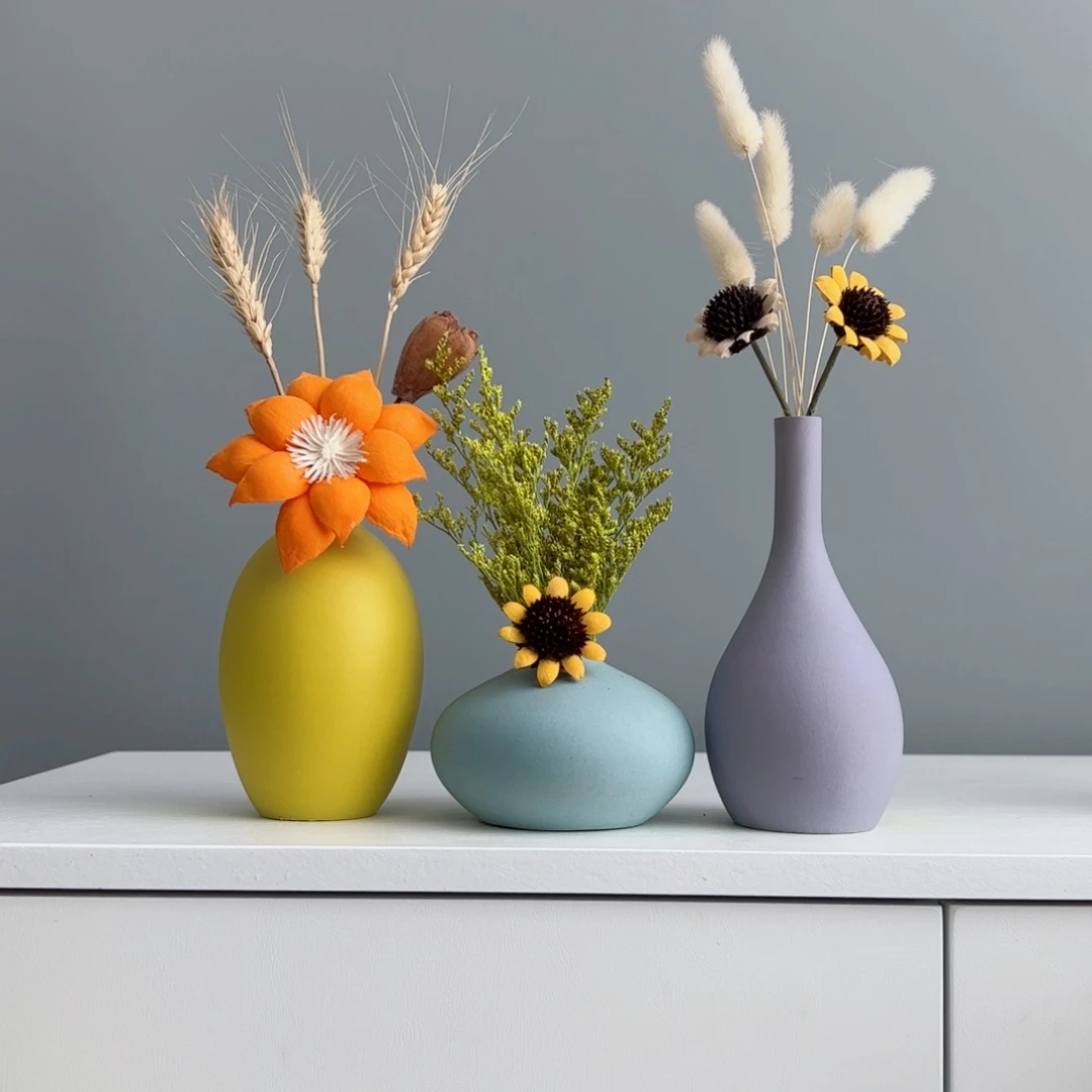 摆件陶瓷小花瓶摆件含花总高约20-30cm