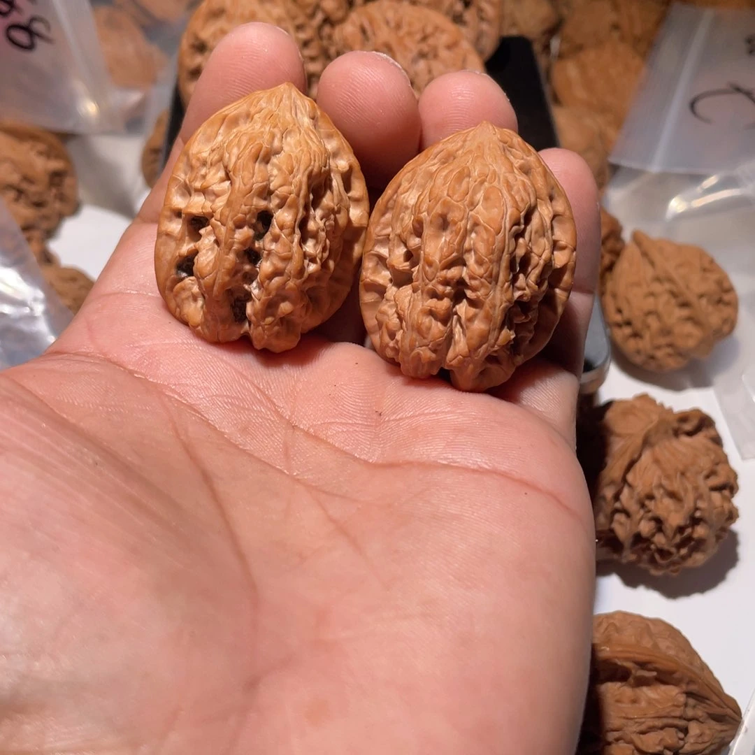 文玩核桃吊坠大*吖壁虎