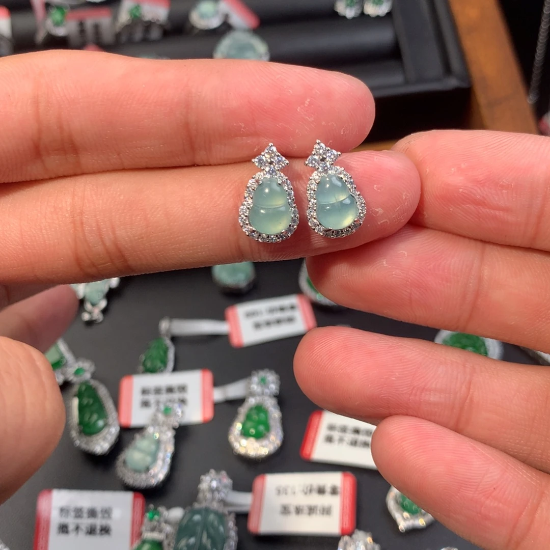 未镶嵌翡翠耳钉耳钉