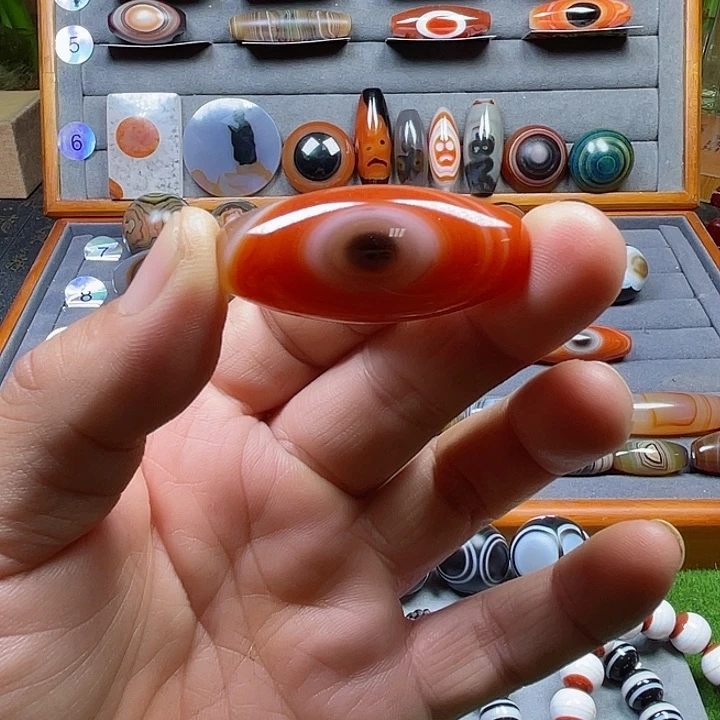 未镶嵌颈饰玛瑙/玉髓