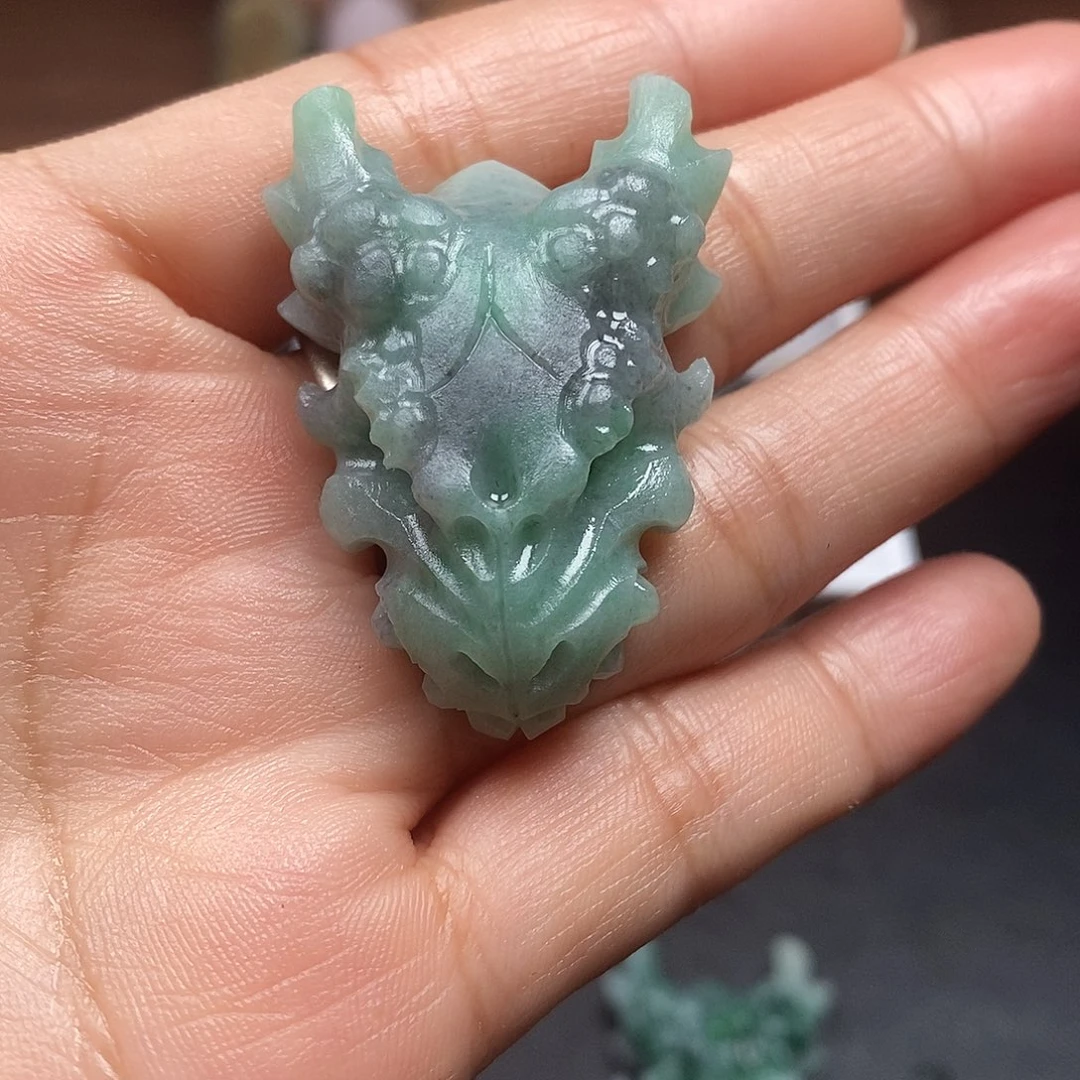 牛****定制翡翠未镶嵌毛货抛光