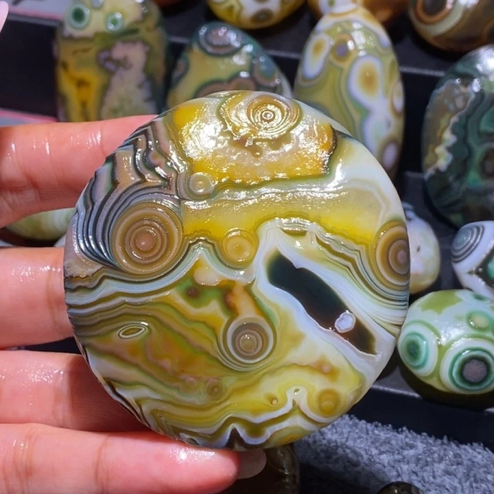 玛瑙/玉髓未镶嵌珠宝奇石66