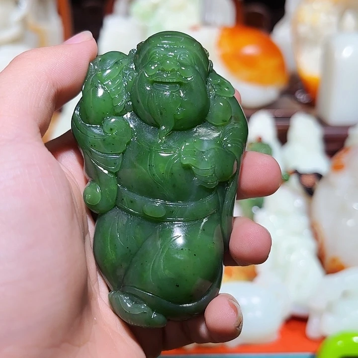 和田玉未镶嵌把件