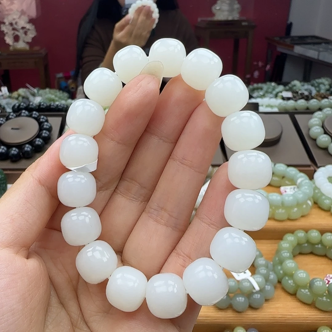 横***舒和田玉未镶嵌手串