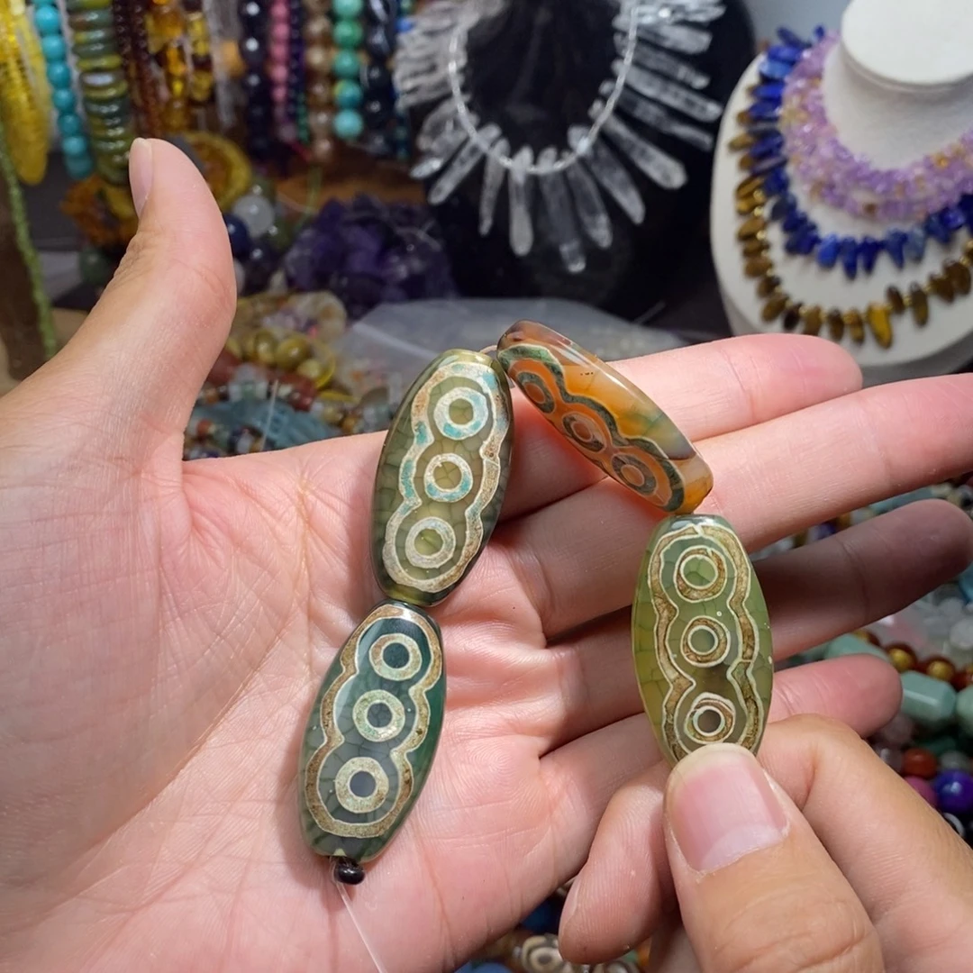 未镶嵌，藏传六眼风化老天珠21×40mm，石英质玉