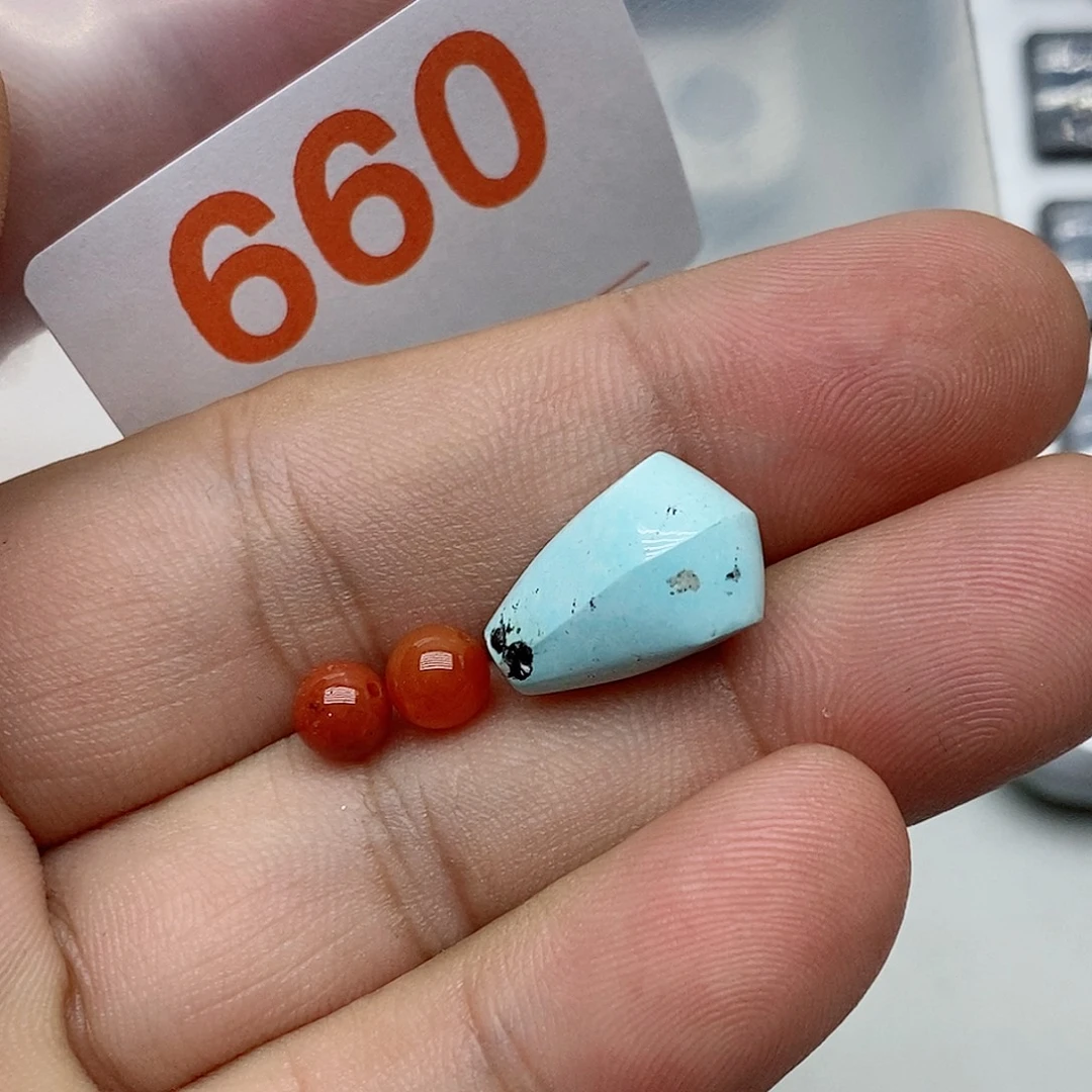 南红玛瑙未镶嵌珠宝奇石