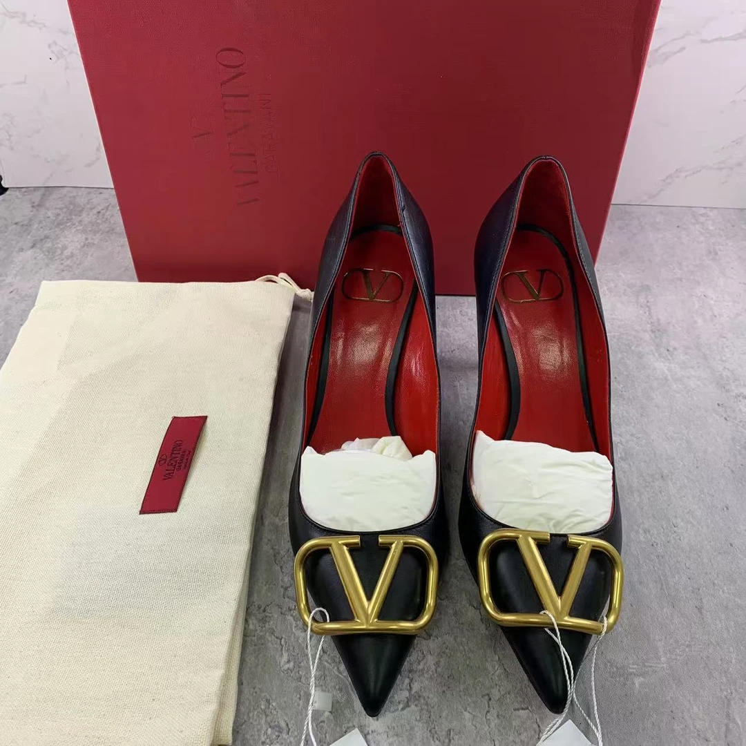 99新 Valentino/华伦天奴 36码/仔仔女鞋/全套/黑色高跟鞋 wsp389