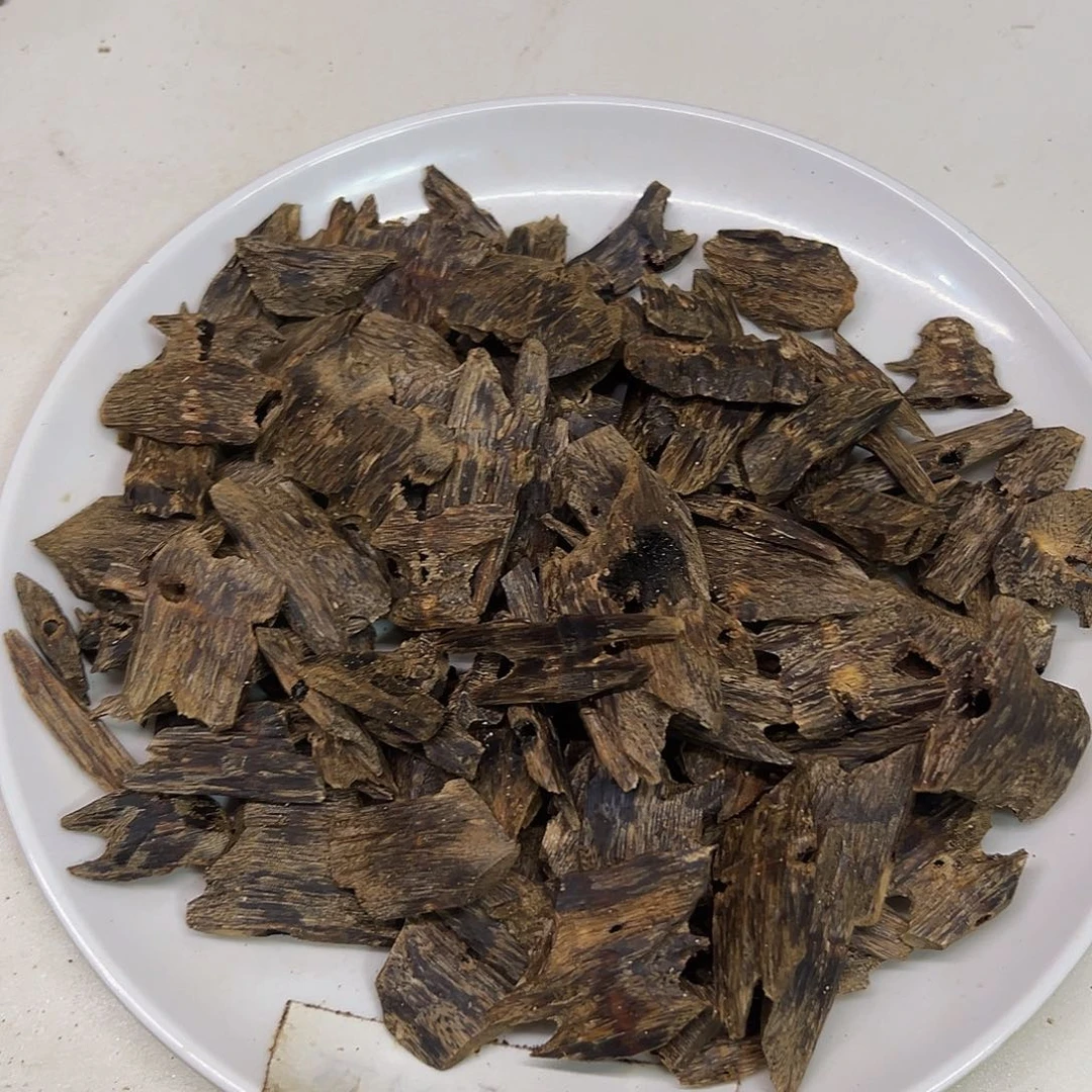 沉香碎屑沉香程*芮香脉块料100克