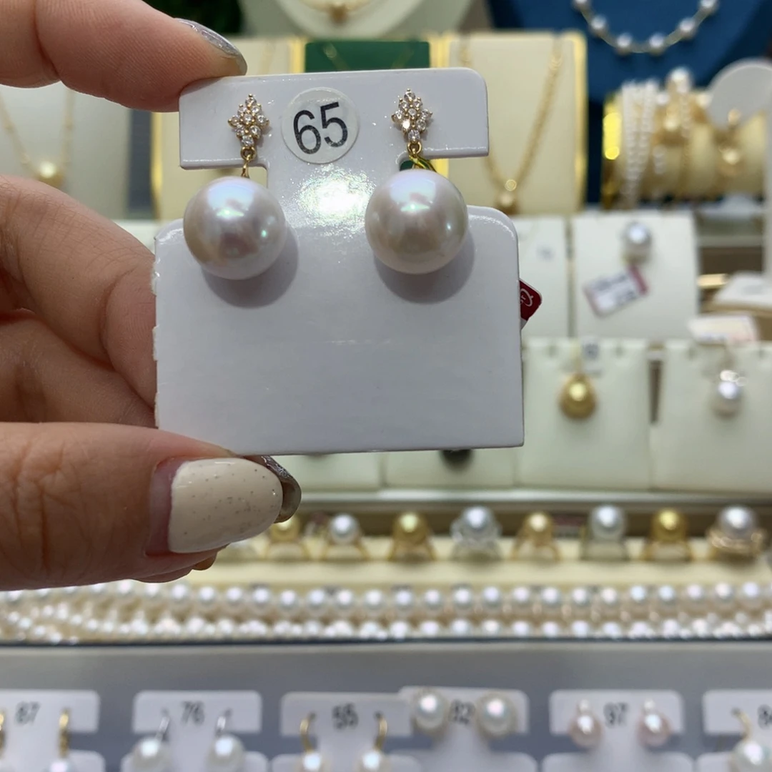 18K金镶嵌淡水珍珠耳饰
