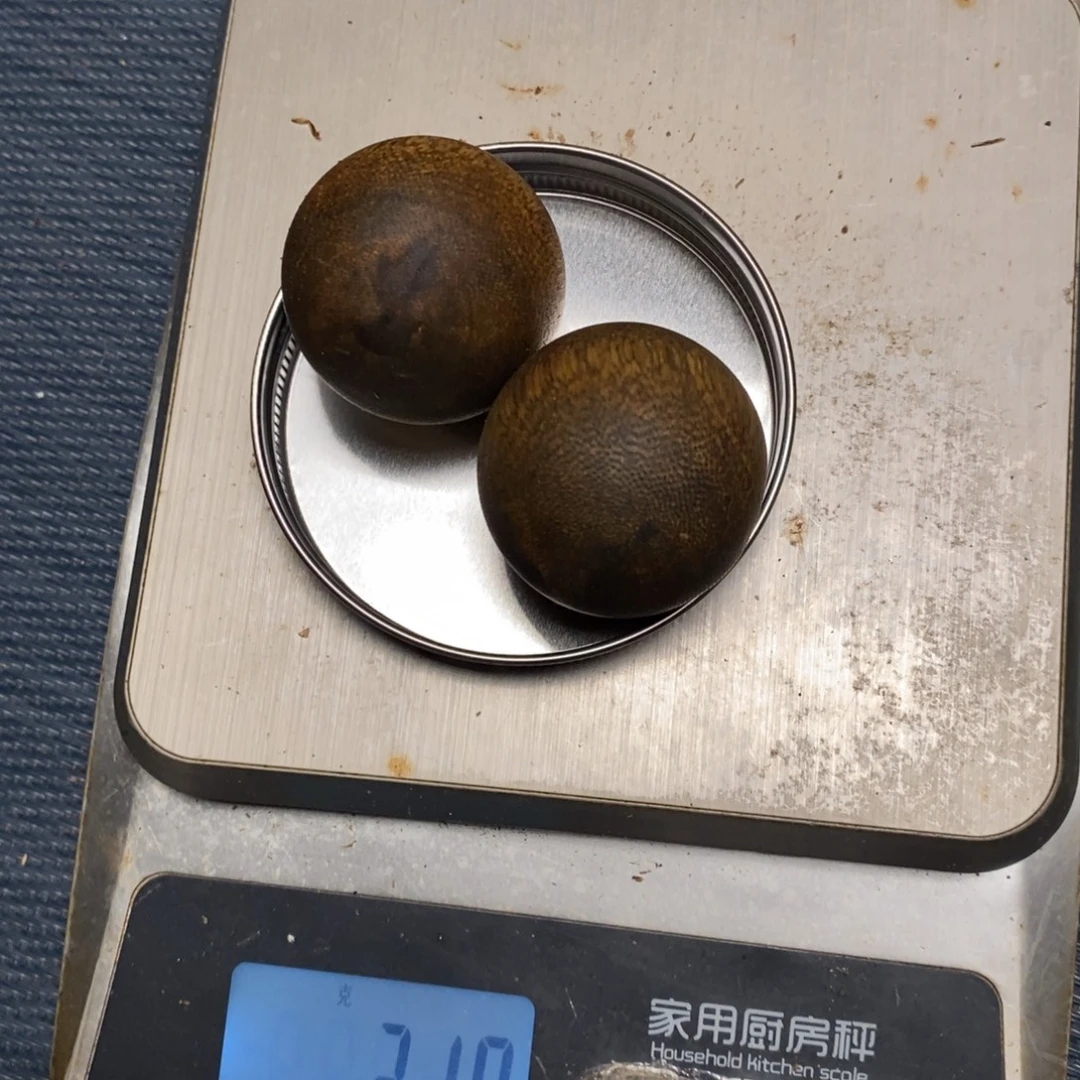 .***勇木手工艺非遗技艺竹木根雕及其制品克重：21.8