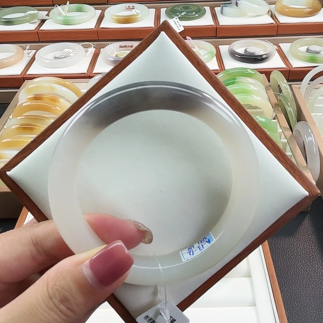 未镶嵌手镯和田玉59
