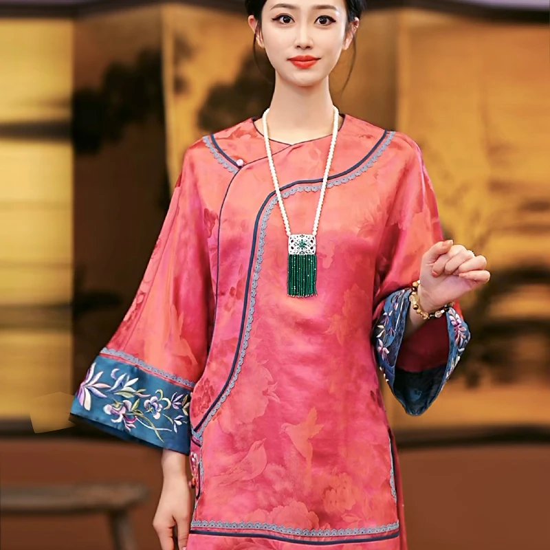 复古日记“翎上芳华”手工如意头50mm重缎香云纱全开襟绣花太太服