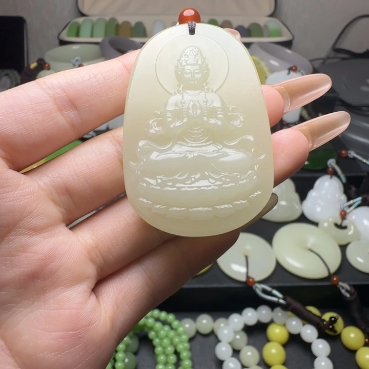 新疆老料蜂蜜水观音吊坠