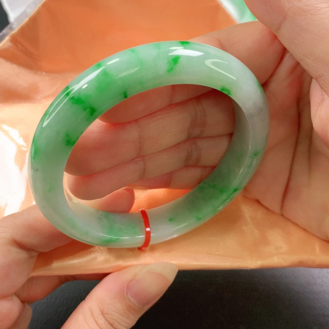 翡翠未镶嵌手镯03