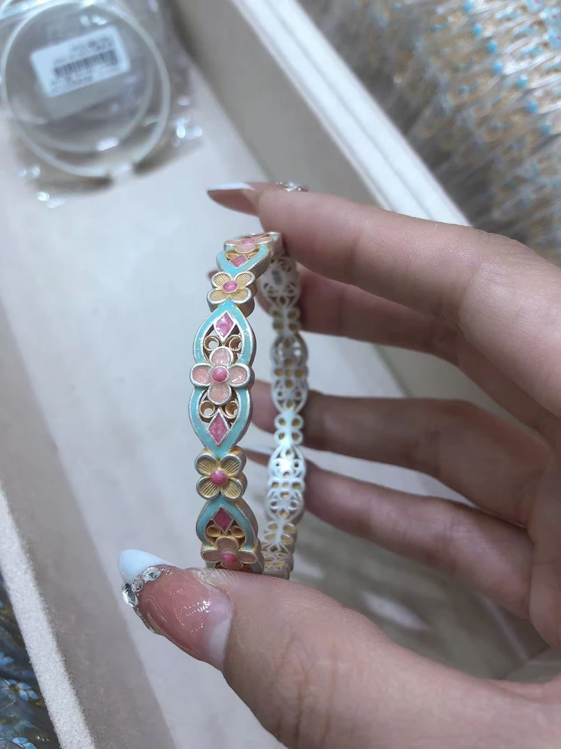 足银手镯 足银999.9繁花手镯