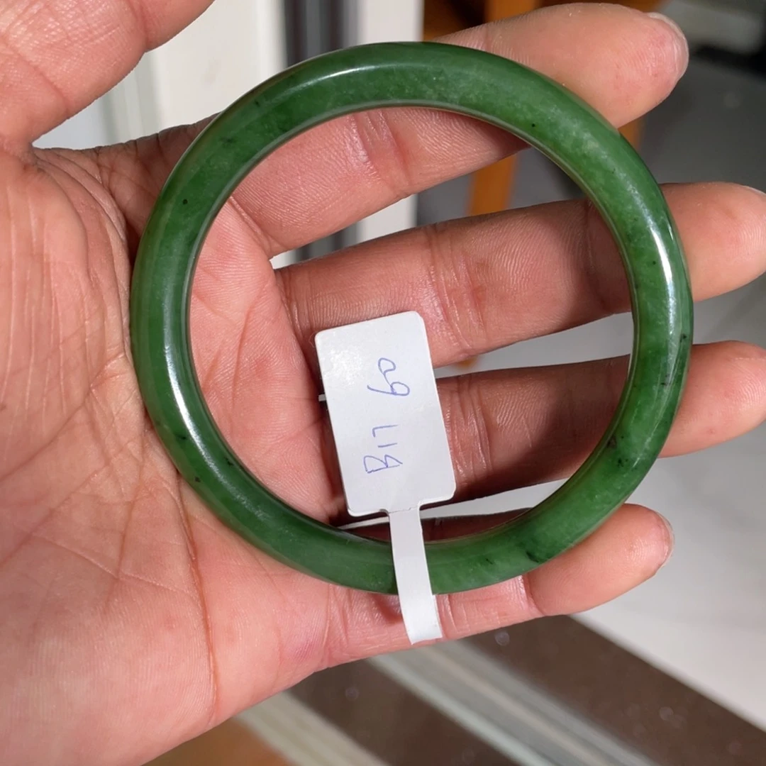 和田玉（碧玉）手镯未镶嵌蛙****瓜