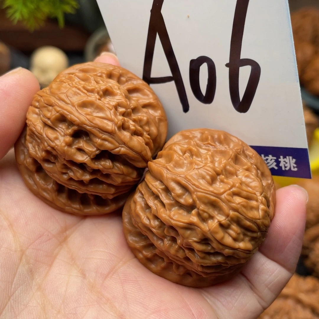 桃核把件磨盘狮子头38