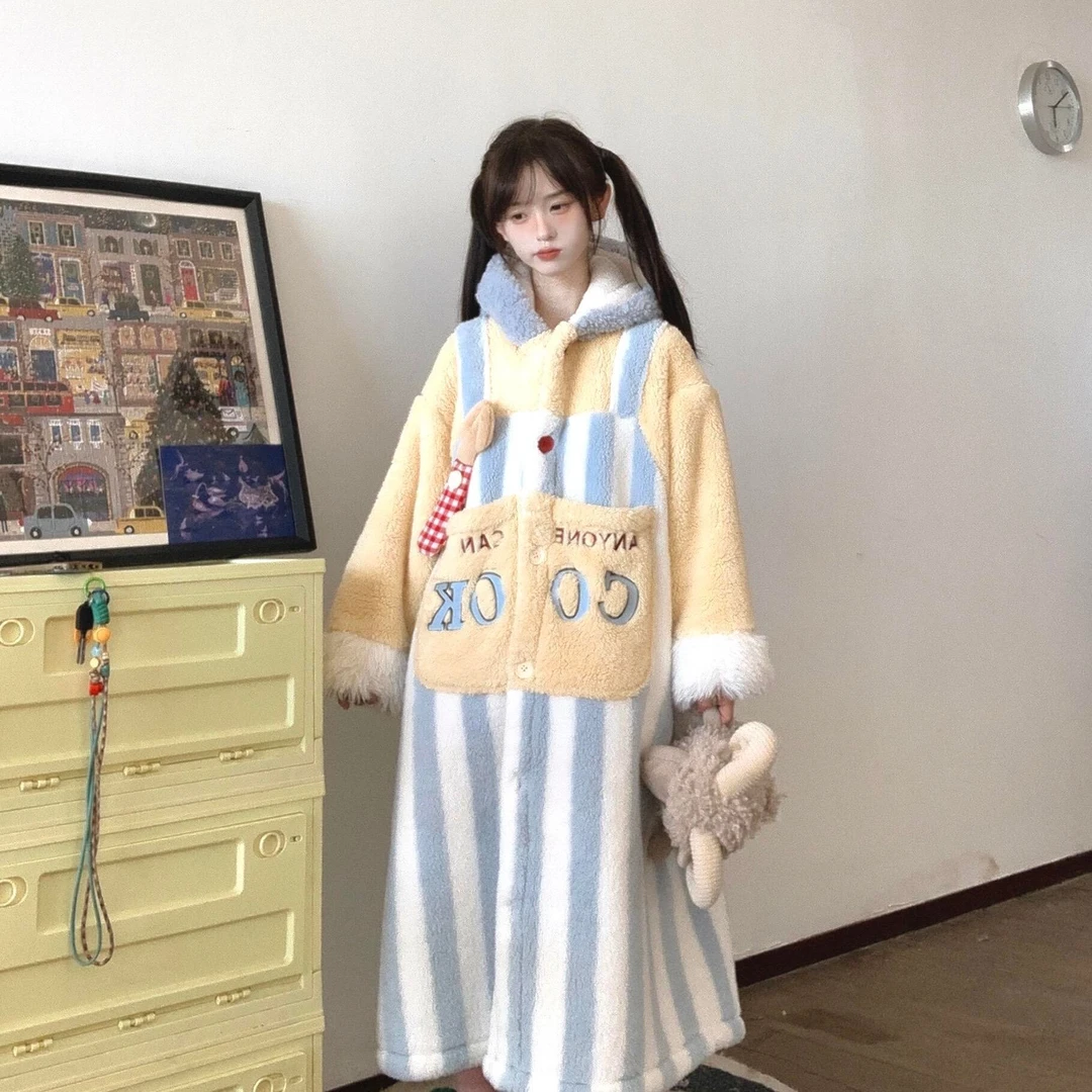 秋冬季可爱料理鼠珊瑚绒睡袍女加绒加厚保暖可外穿家居服套装