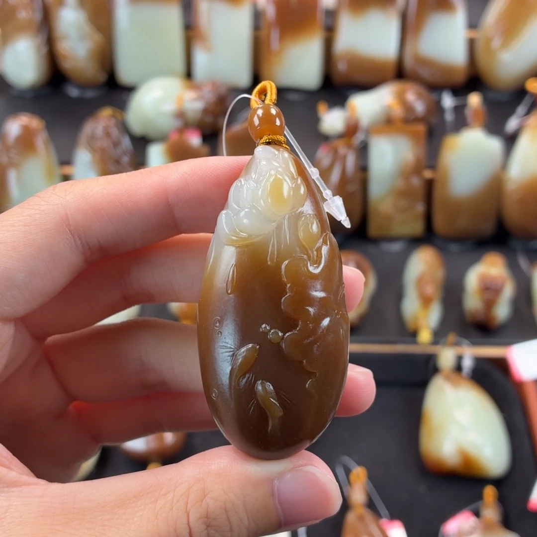 颈饰未镶嵌和田玉