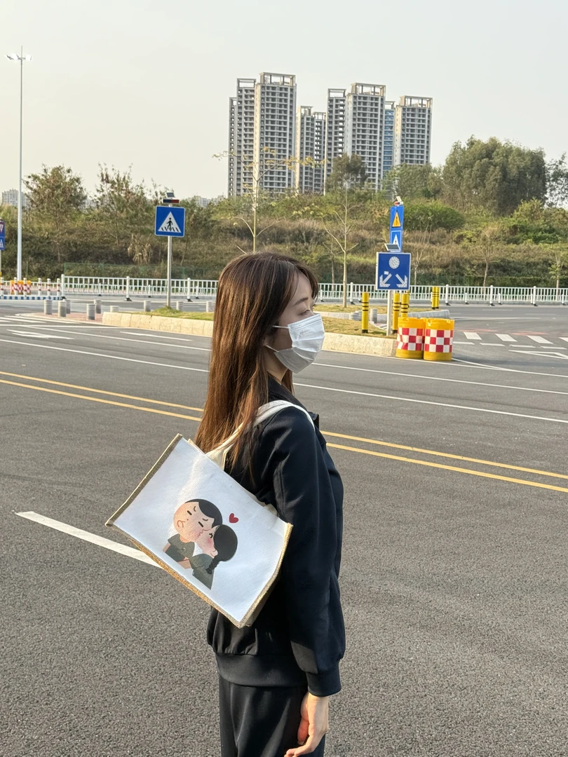 军恋动漫爱情创意麻袋手提袋可搭配钥匙扣