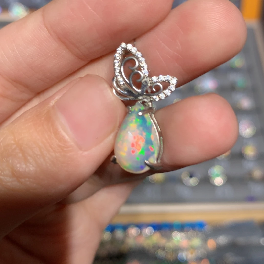 银S925镶嵌欧泊欧泊吊坠y