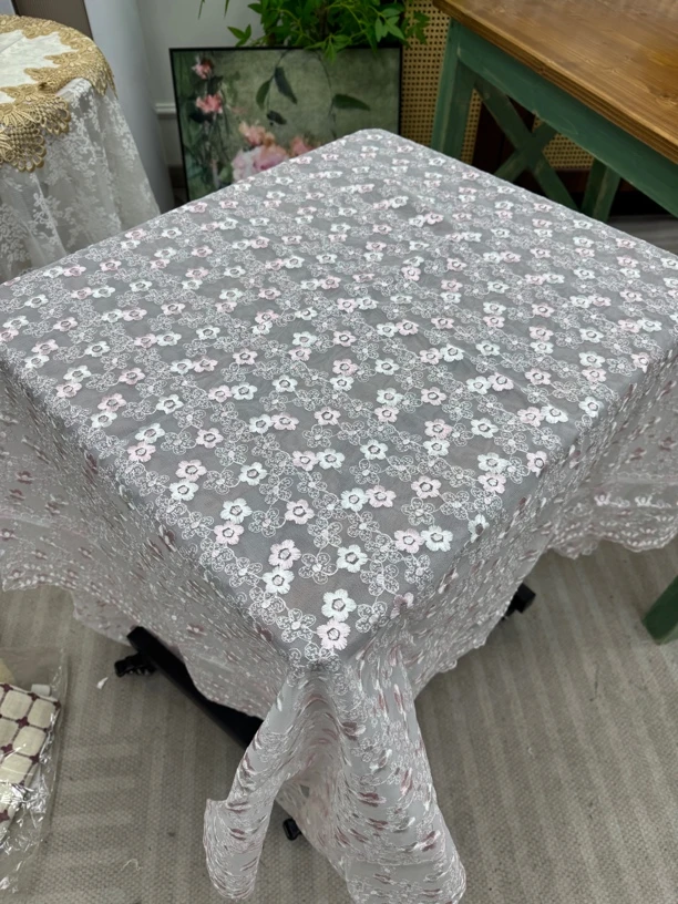 a05 150*150 蕾丝刺绣 大餐桌