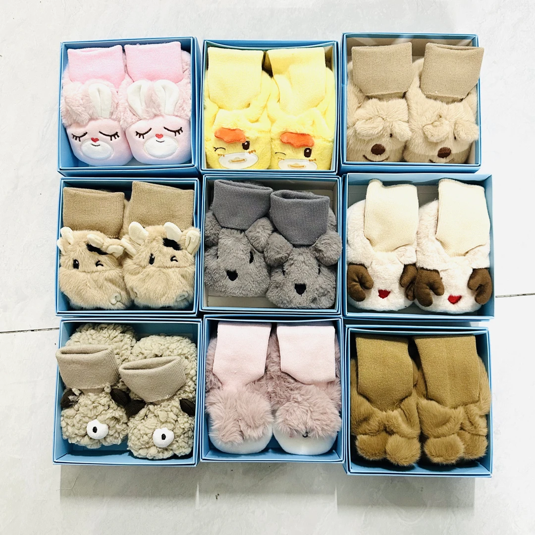 皮仔熊6到14个月宝宝加绒中筒冬鞋袜