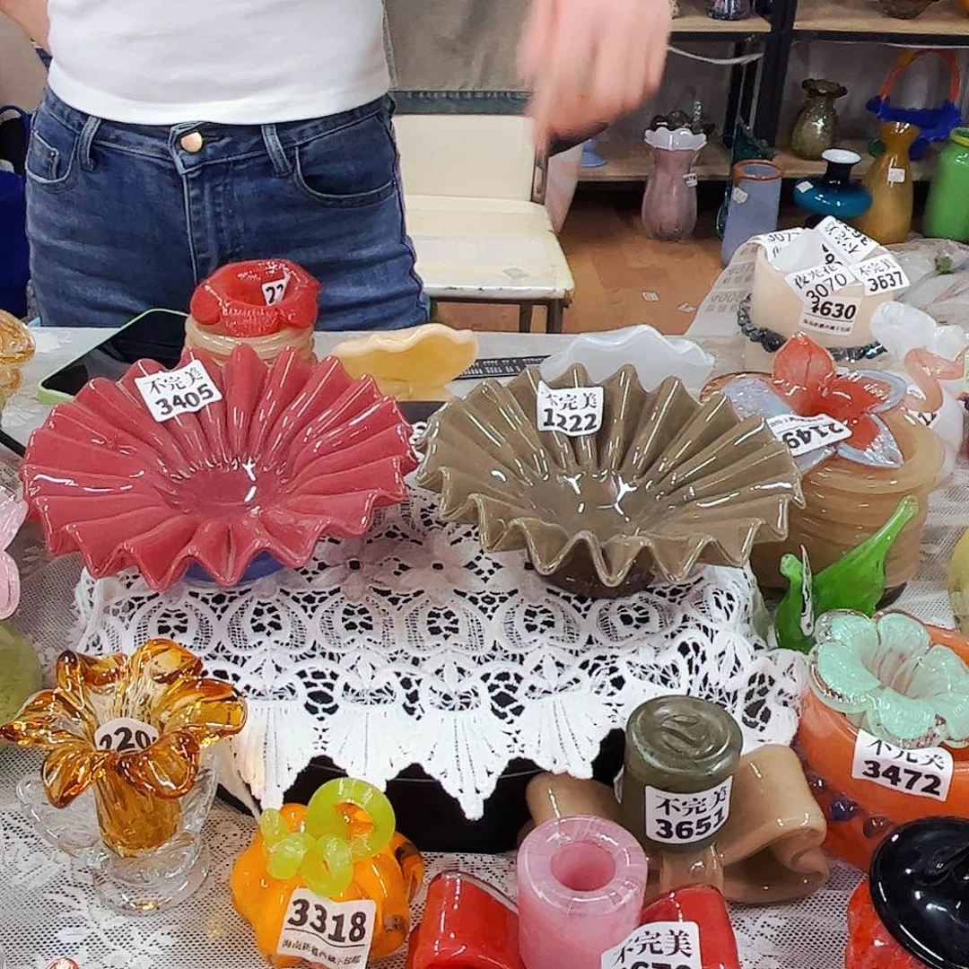 2个盘 家悦琉璃工艺品不完美