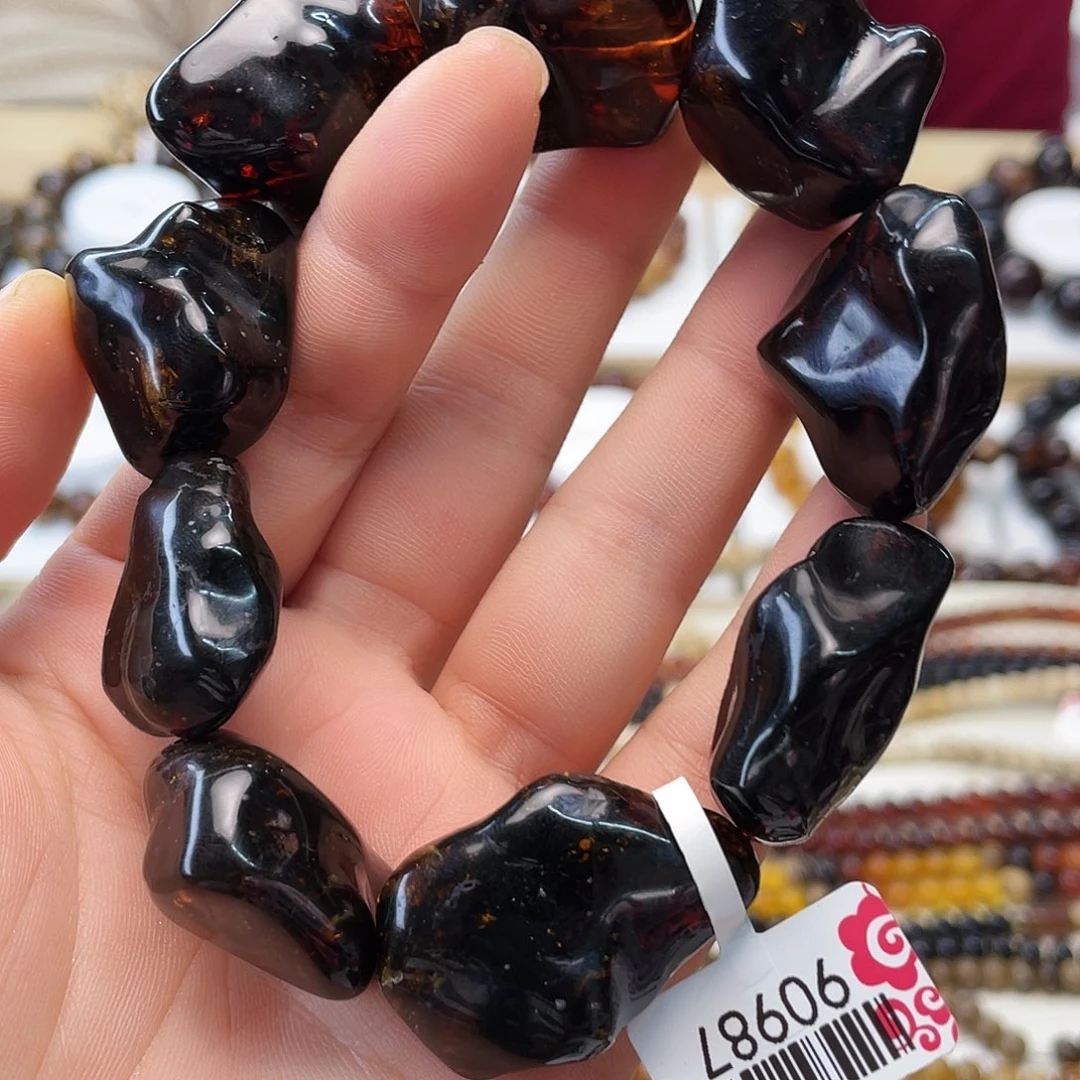 琥珀未镶嵌裸石大90687