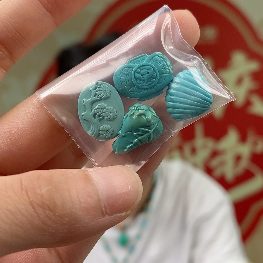 绿松石未镶嵌珠宝奇石