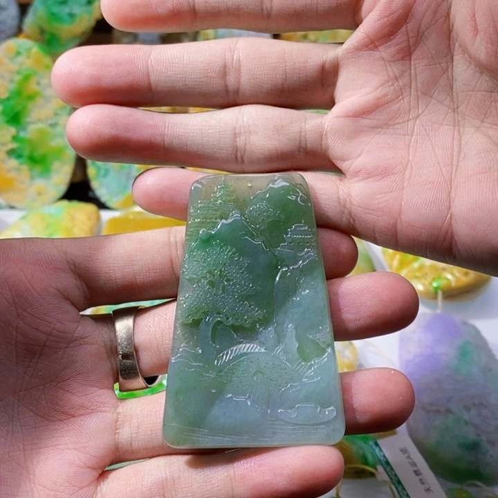 未镶嵌定制翡翠翡翠