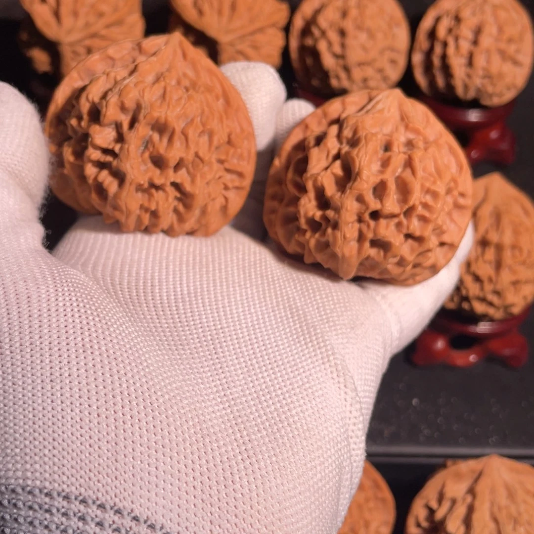 文玩核桃吊坠47官帽54克