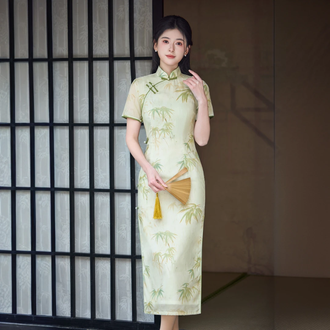 江南风素雅绿色改良旗袍2025春夏新款清新优雅少女连衣裙
