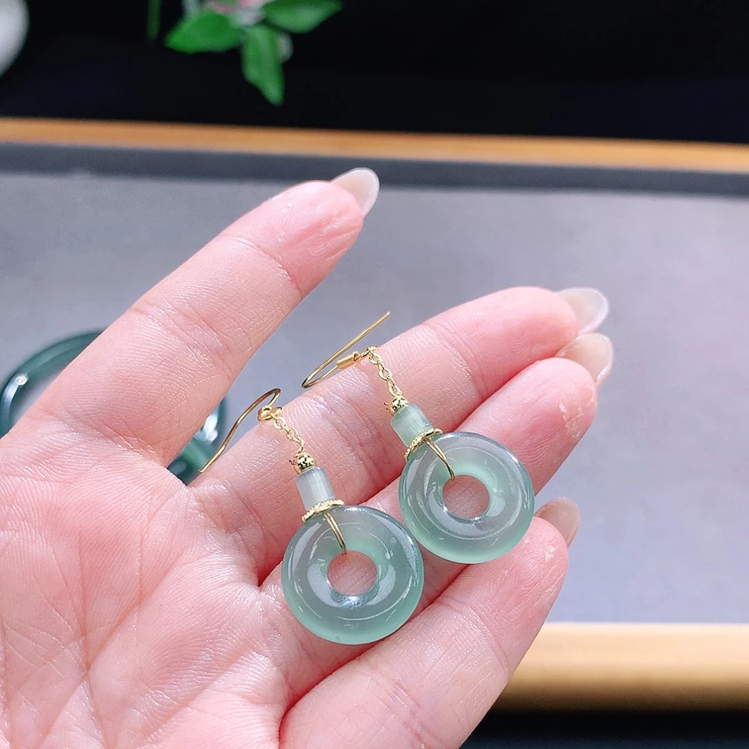 未镶嵌手镯（圆镯）翡翠