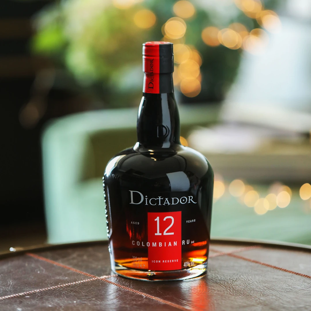 独醒者DictadoR12年朗姆酒无盒版原瓶进口洋酒哥伦比亚窖藏