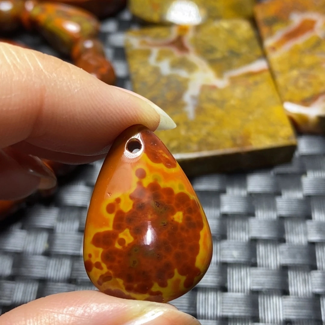 玛瑙/玉髓挂件未镶嵌