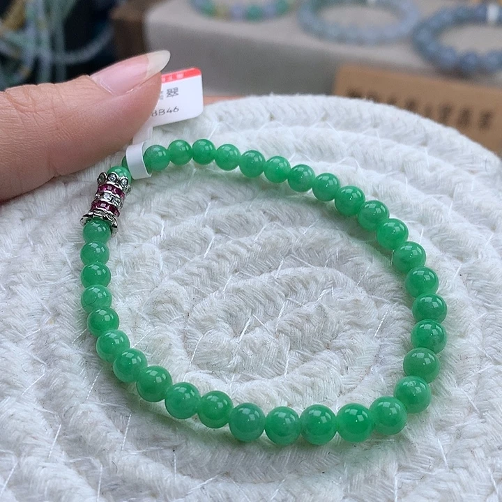 翡翠合金手链果阳绿，漏