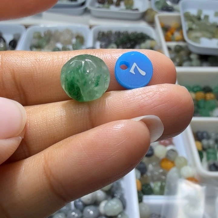 和田玉未镶嵌珠宝奇石