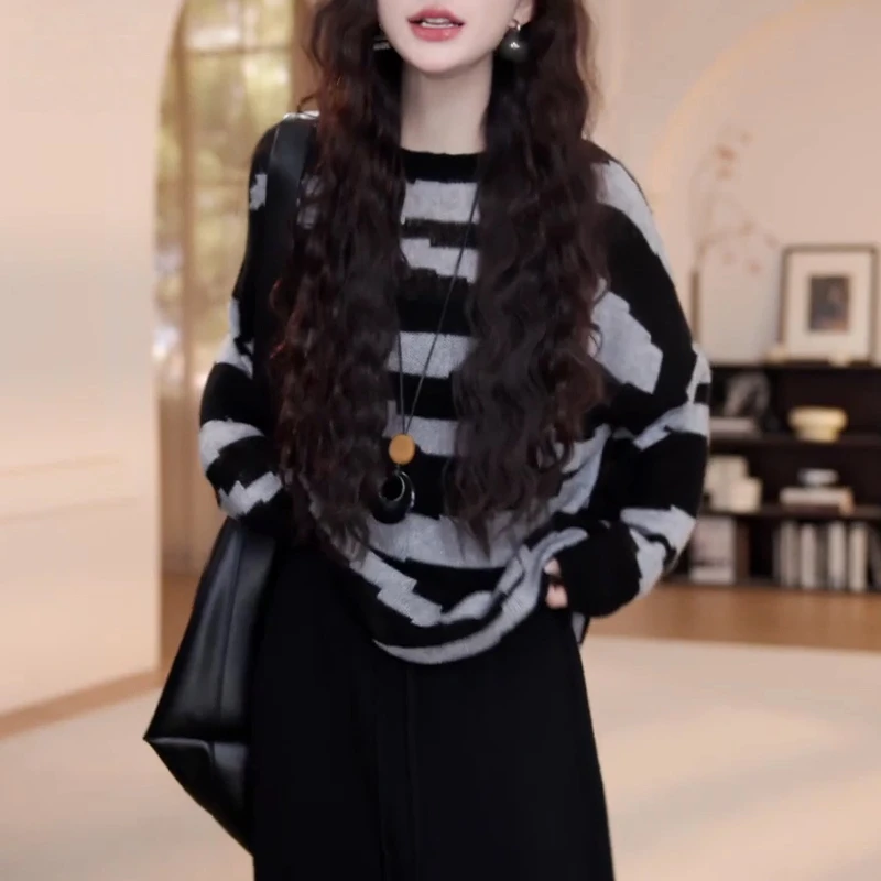 法式高级感气质条纹长袖针织衫女2025秋新款宽松慵懒风斑马纹上衣