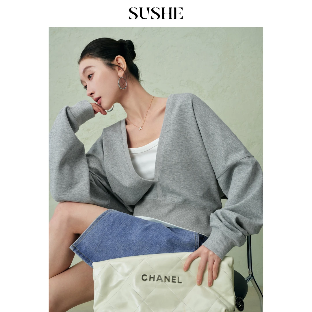 束皙SUSHE 青玄 休闲百搭深V领蝙蝠袖宽松廓形卫衣春季新款上衣女