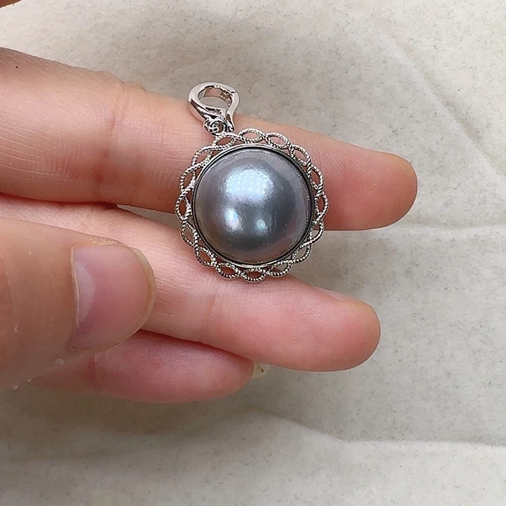 未镶嵌拼合珍珠（马贝珠）颈饰