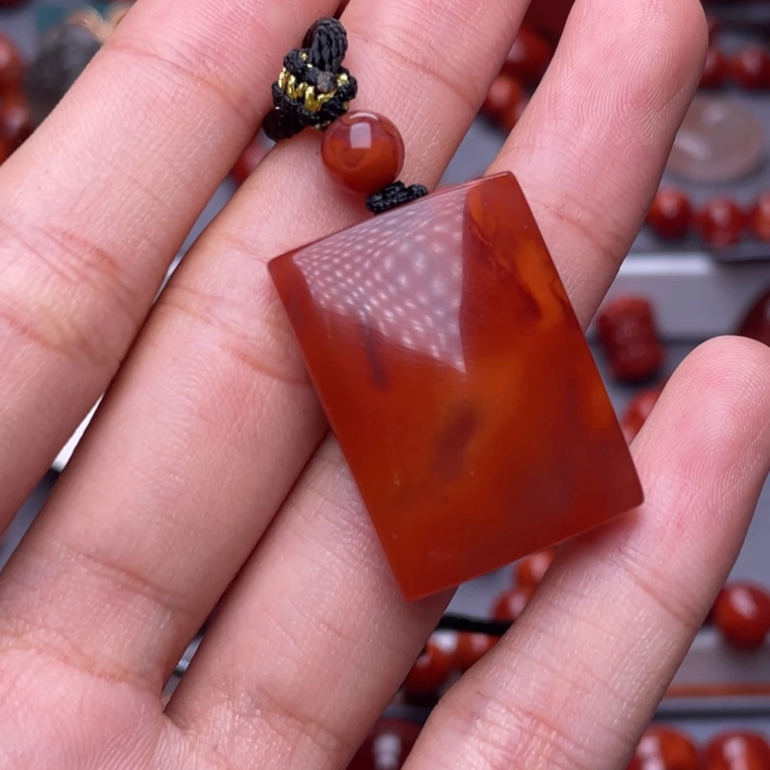 柞***店未镶嵌其他南红玛瑙原矿全品）瓦西柿子虎皮火焰无事牌