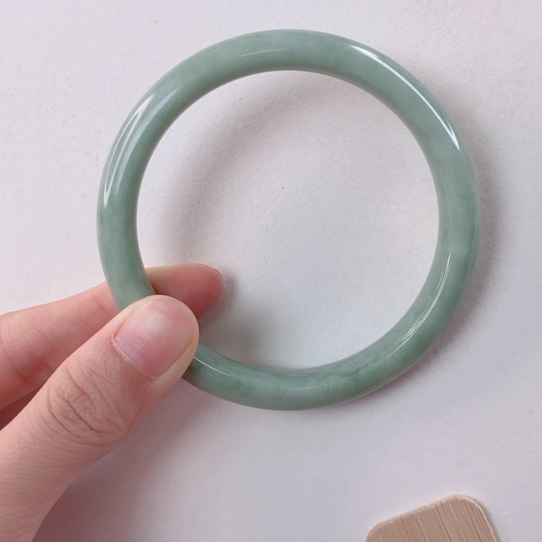 壹***秋蓝田玉（蛇纹石化大理石玉）手镯未镶嵌