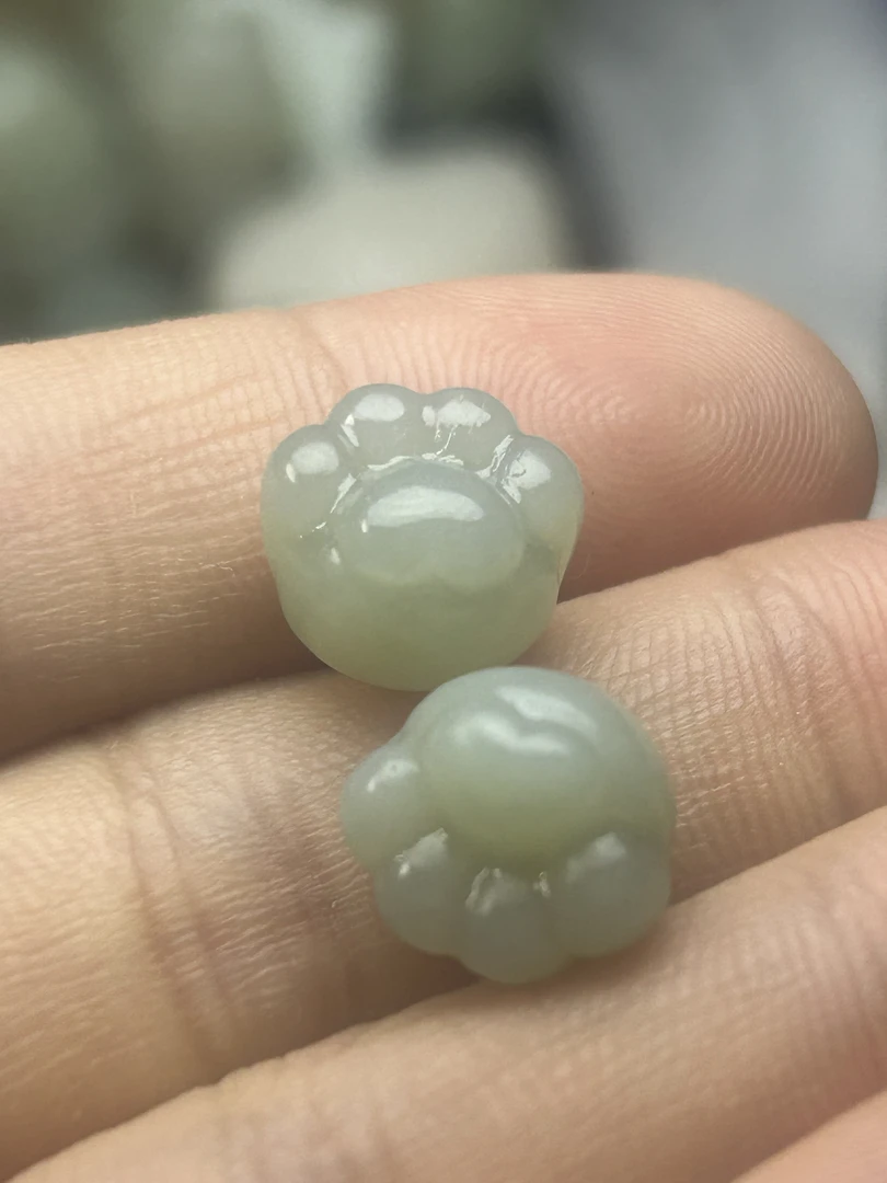 天然和田玉且末蓝猫爪