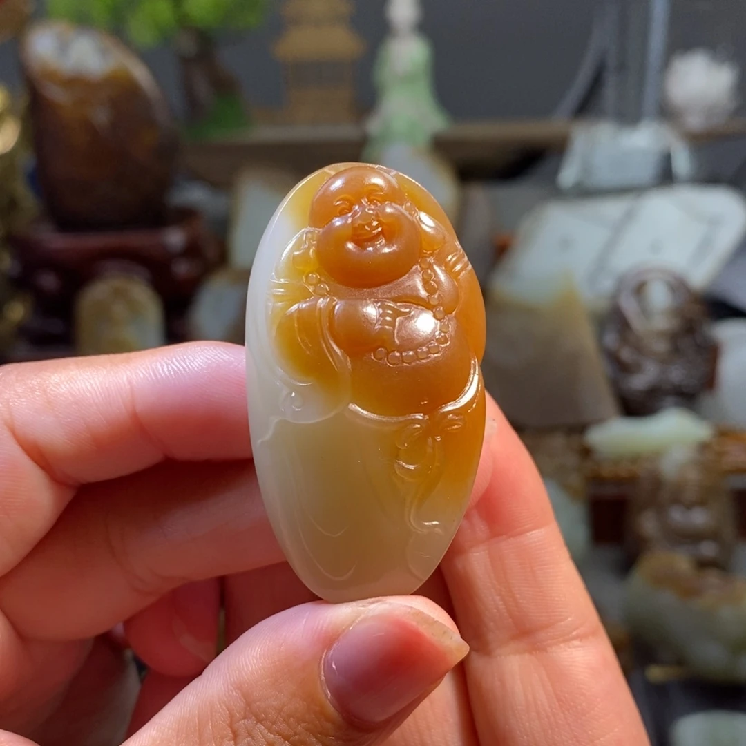 和田玉（糖玉）未镶嵌颈饰开心佛