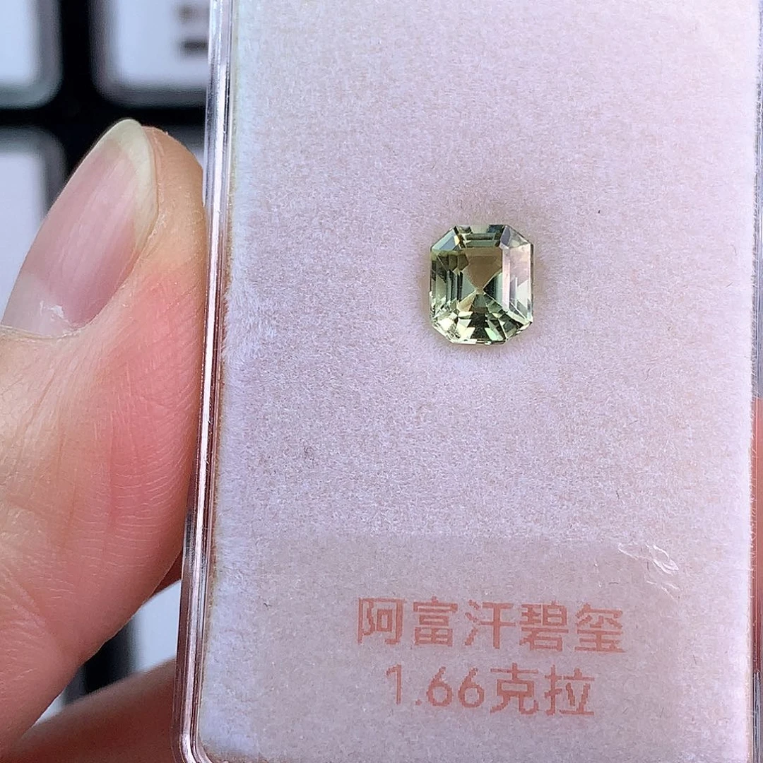 碧玺裸石未镶嵌1.66克拉