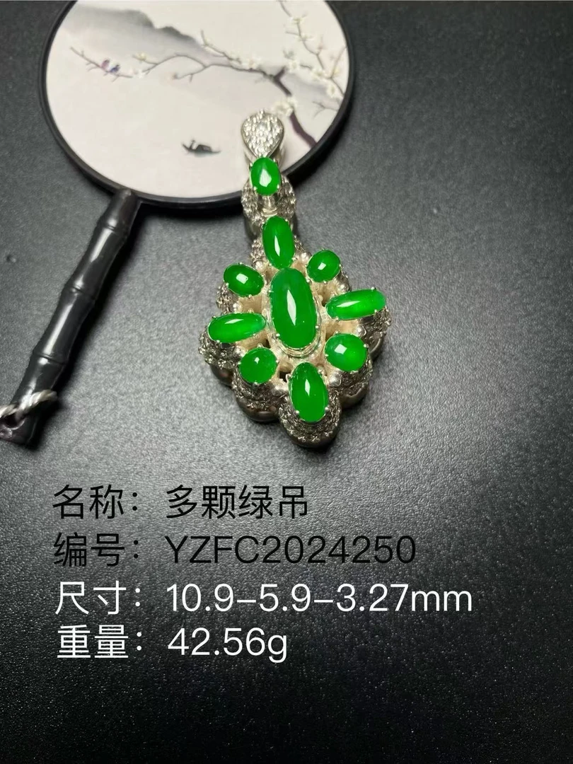 东方美学的惊艳绽放，藏着岁月也掩不住的贵气 。