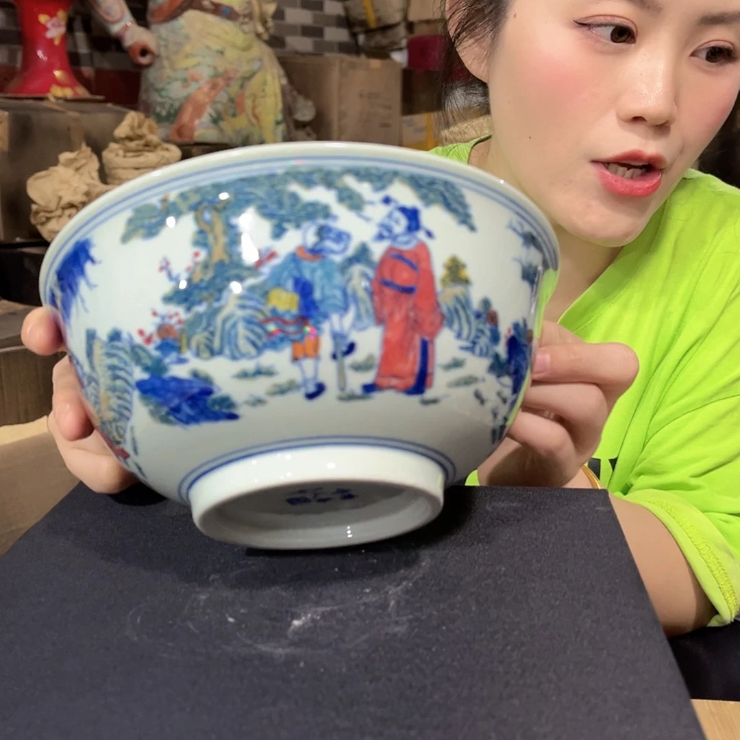 摆件/////景德镇陶瓷研究所。