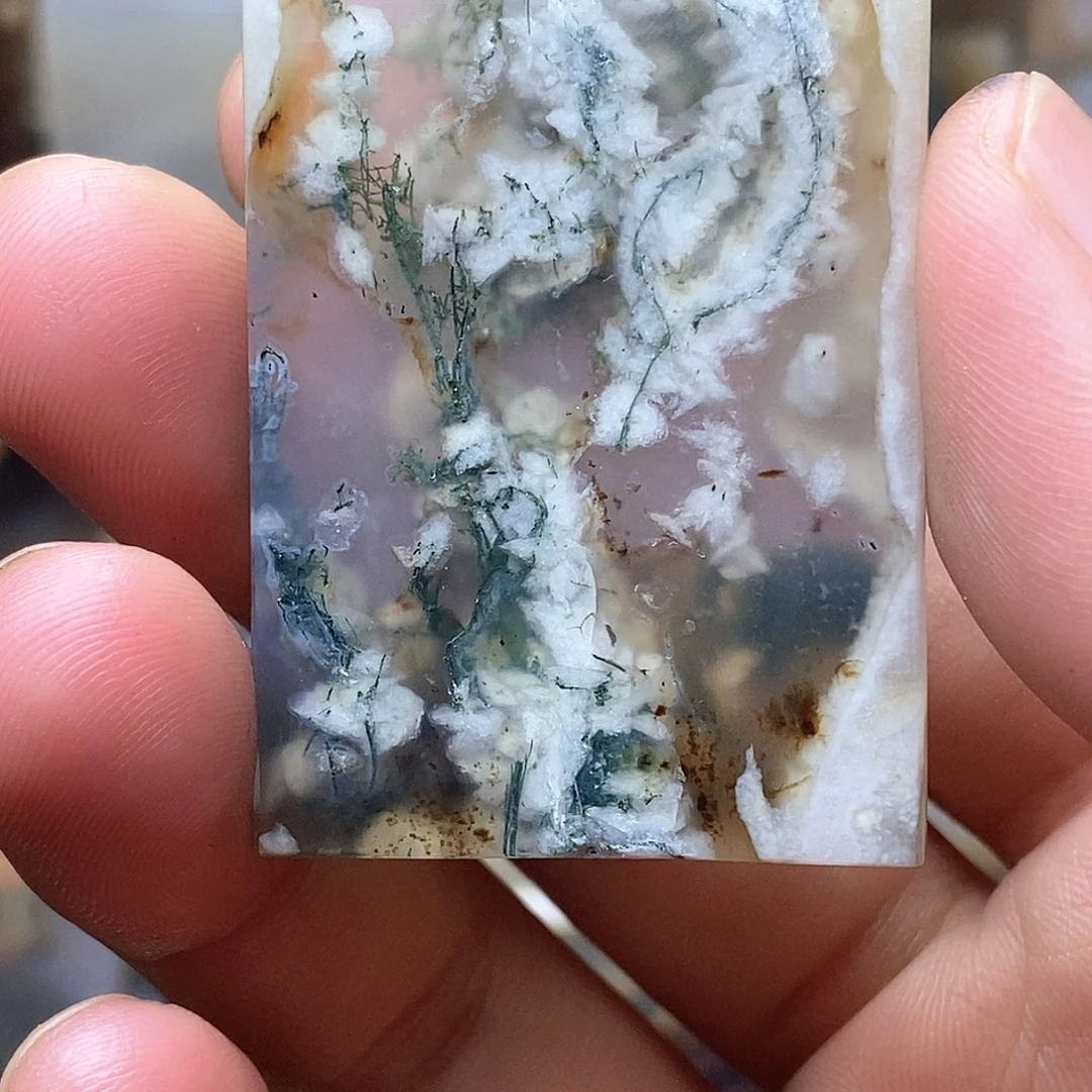 蓝***吗玛瑙/玉髓未镶嵌珠宝半成品